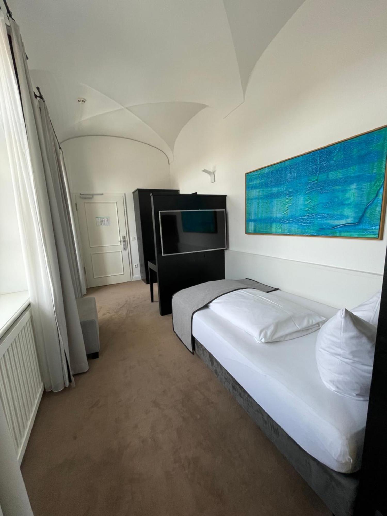 Hotel Muenchner Hof Альтёттинг Экстерьер фото