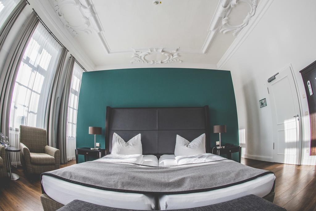 Hotel Muenchner Hof Альтёттинг Экстерьер фото